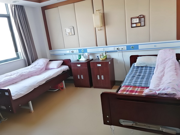 深圳19年落户政策_董璇谈2任丈夫：从没想过会和高云翔离婚，张维伊敢娶我很勇敢 行业我目整个睹了的变化